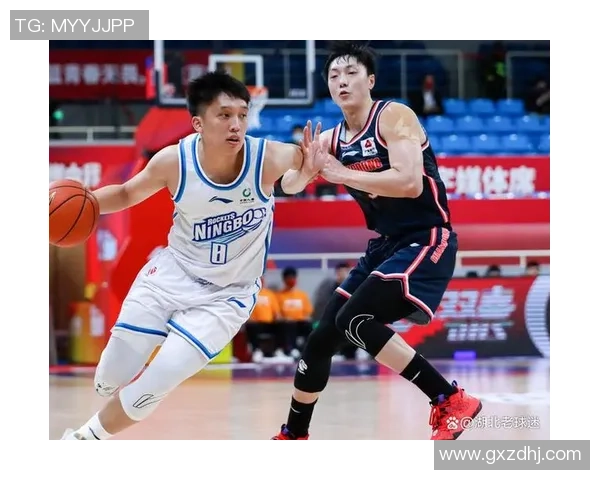 重庆羽毛球队以98分领跑挑战赛积分榜展现强劲实力与团队合作精神